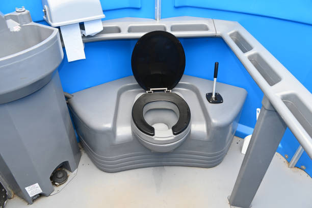 Best Portable restroom trailer rental  in Concordia, KS